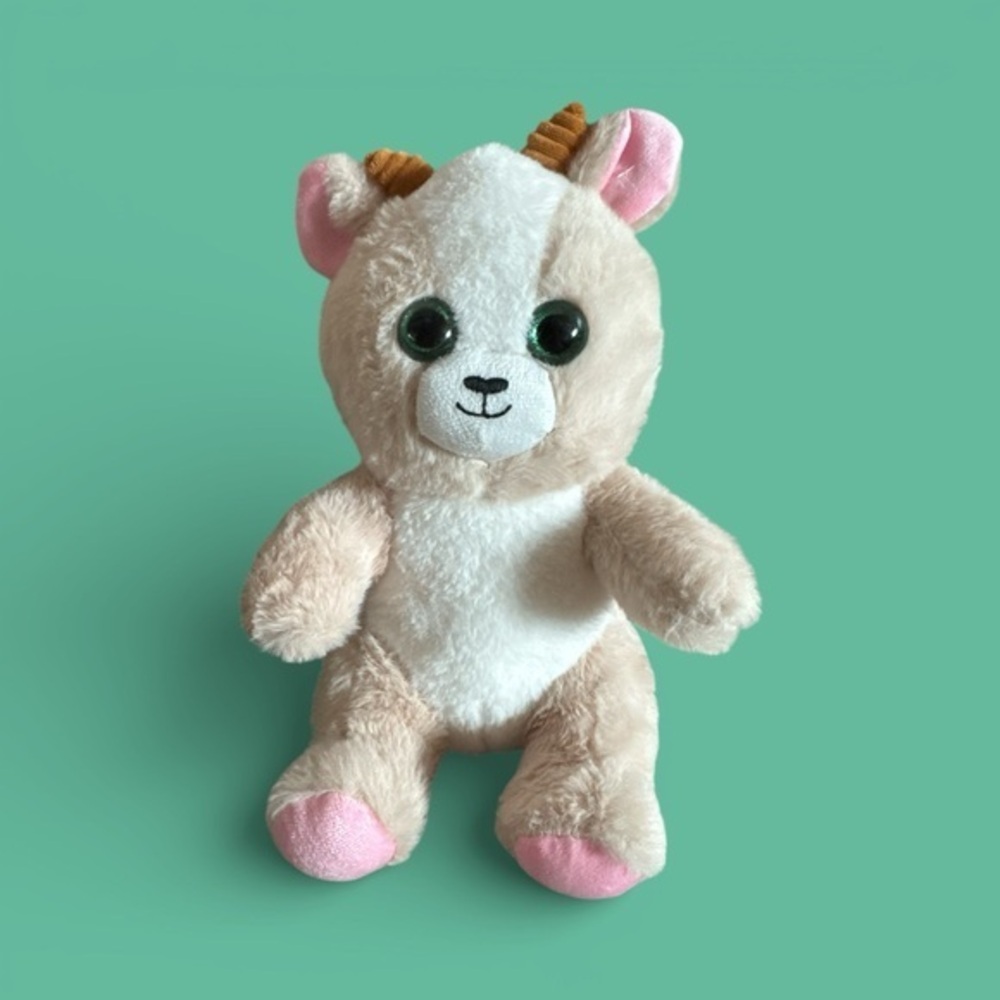 Cute Plush Goat Toy NWOT Valentines Day Baby Shower Birthday Get Well Gift Idea